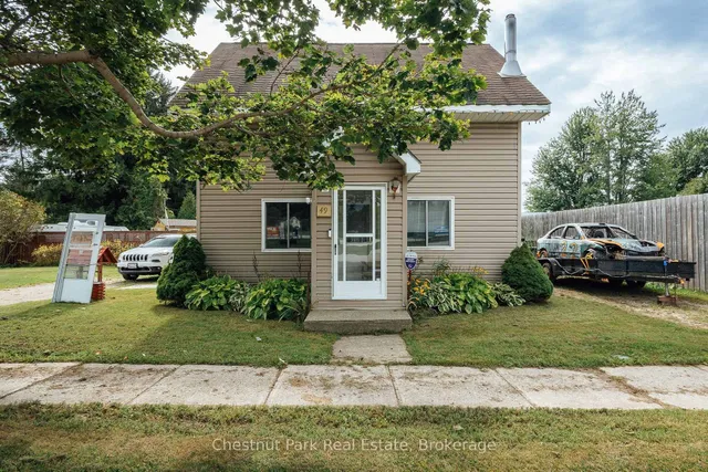 49 Queen St, South Bruce Peninsula 2