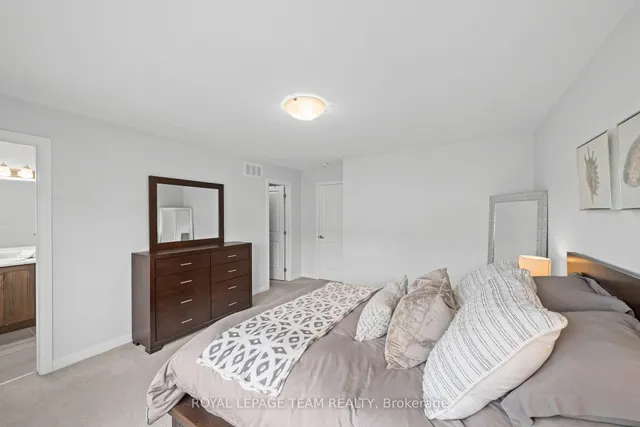 45 Finglas Crt, Ottawa 2