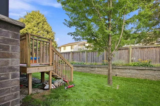 350 Dundas St #37, Cambridge 2