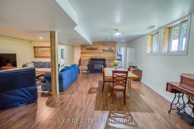 1026 Forty Foot Rd, Godfrey 5