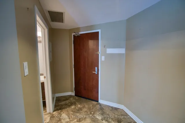 200 Rideau St #1901, Ottawa 4
