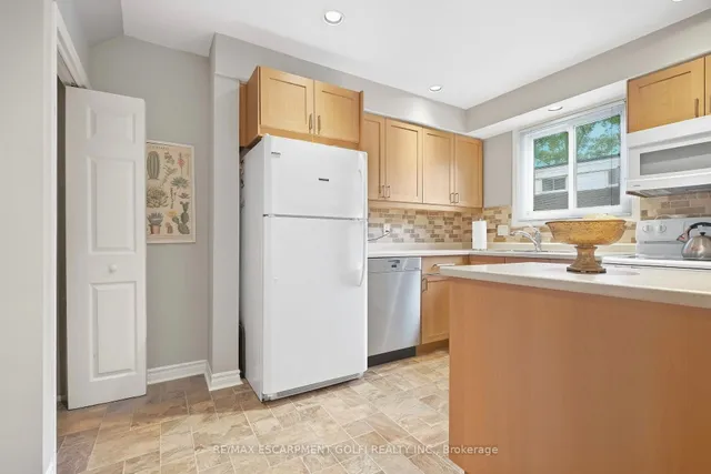199 YORK Rd #9, Hamilton 5