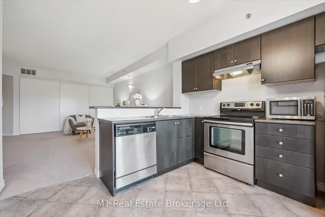 308 Watson Pkwy #412, Guelph 4