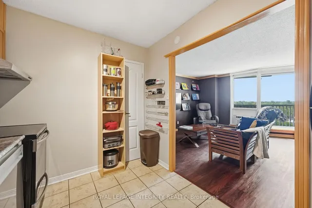 900 Dynes Rd #806, Ottawa 2