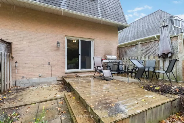 41 Raleigh St #A, Brantford 3