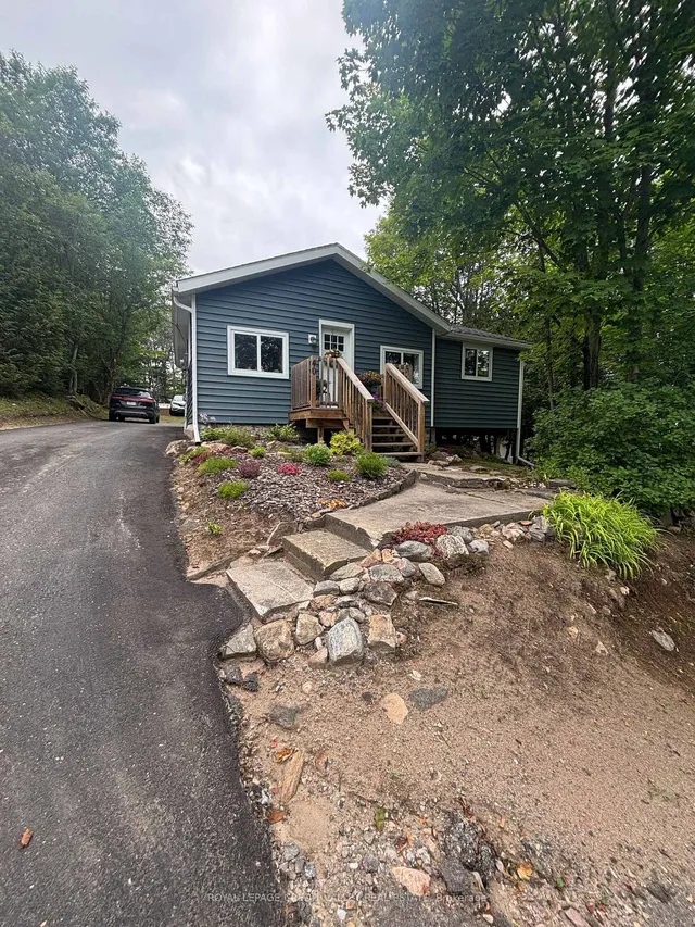 40 Cleak Ave, Bancroft 2