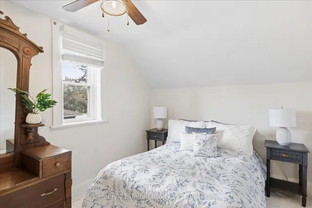 164 Hillside Dr, Kawartha Lakes 3