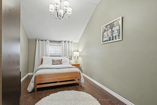 17 Athlone Rd, Cambridge 4