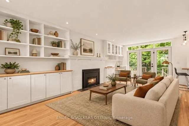 154 Acacia Ave, Ottawa 3