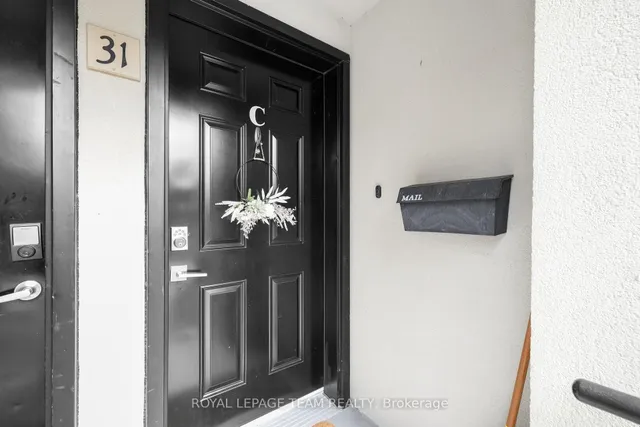 31 Springfield Rd #C, Ottawa 3
