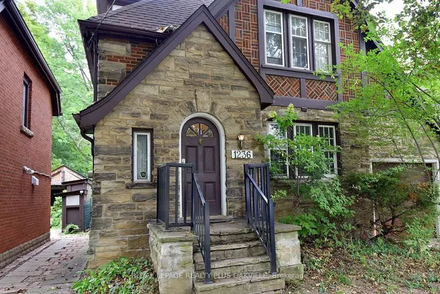 1236 King St, Hamilton 4