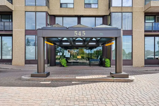 545 St Laurent Blvd #302, Ottawa 2
