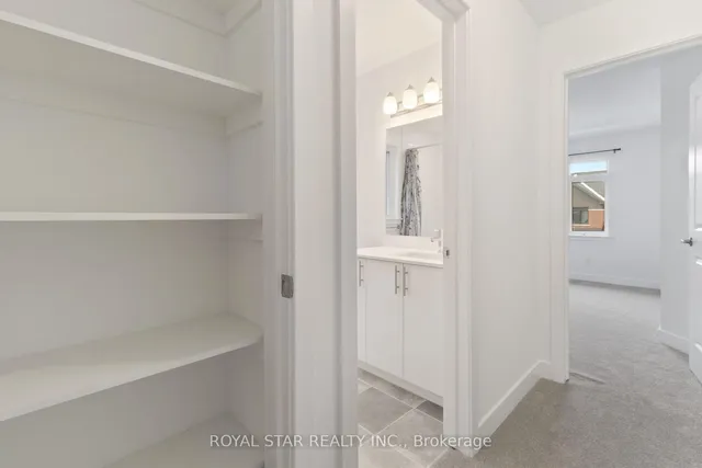 310 Makobe Lane, Ottawa 3
