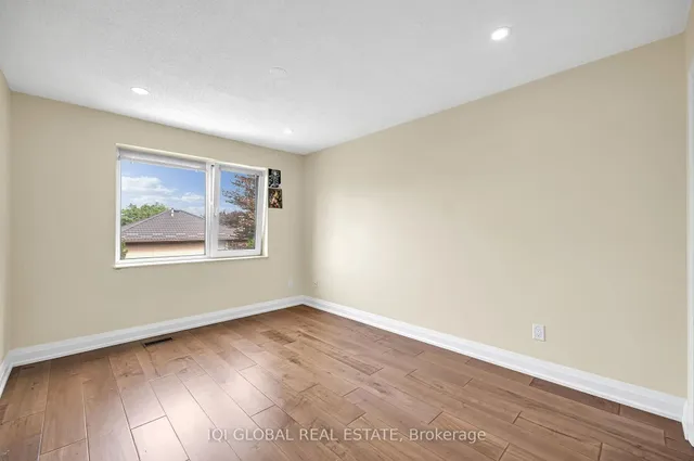 38 LECLAIRE St, Hamilton 4