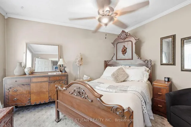 33 Tuxedo Ave, Hamilton 4