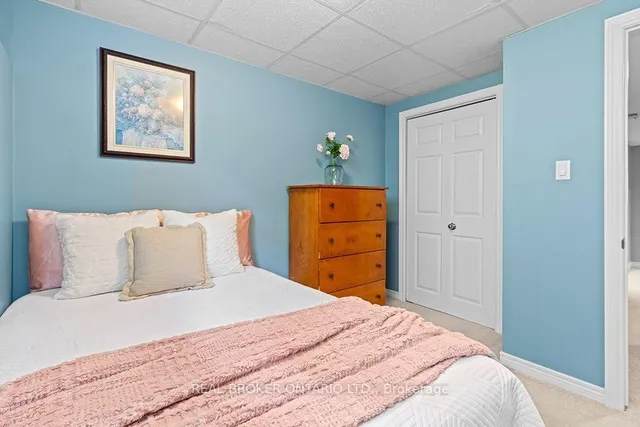 411 Olde Village Lane, Shelburne 5