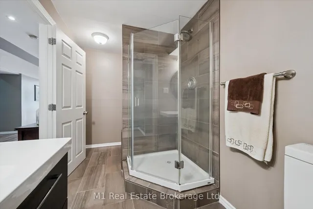 46 Paulstown Cres, Guelph 5