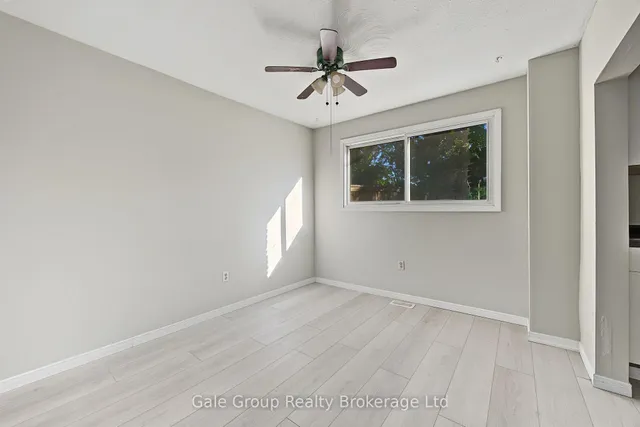 391 Odlum Dr, Woodstock 2