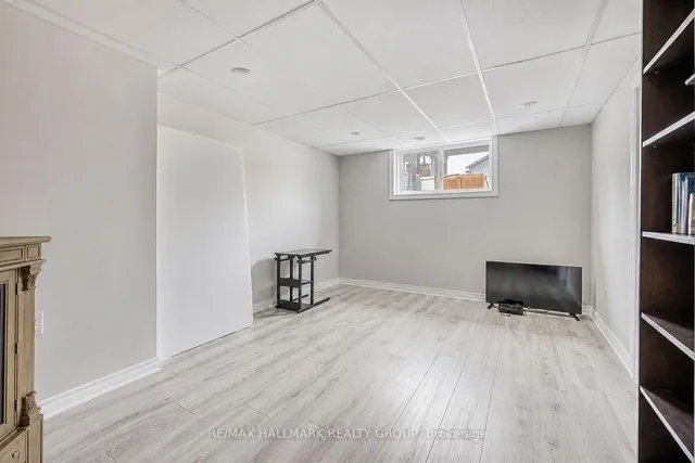 6335 Renaud Rd, Ottawa 5