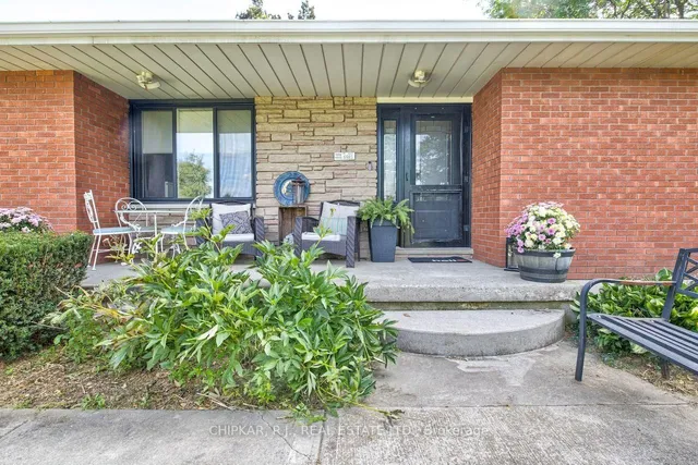 516 Governor's Rd, Brant 4