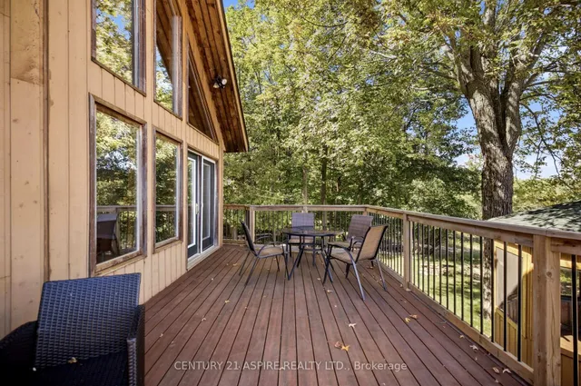800 Forest Park Rd, Pembroke 5