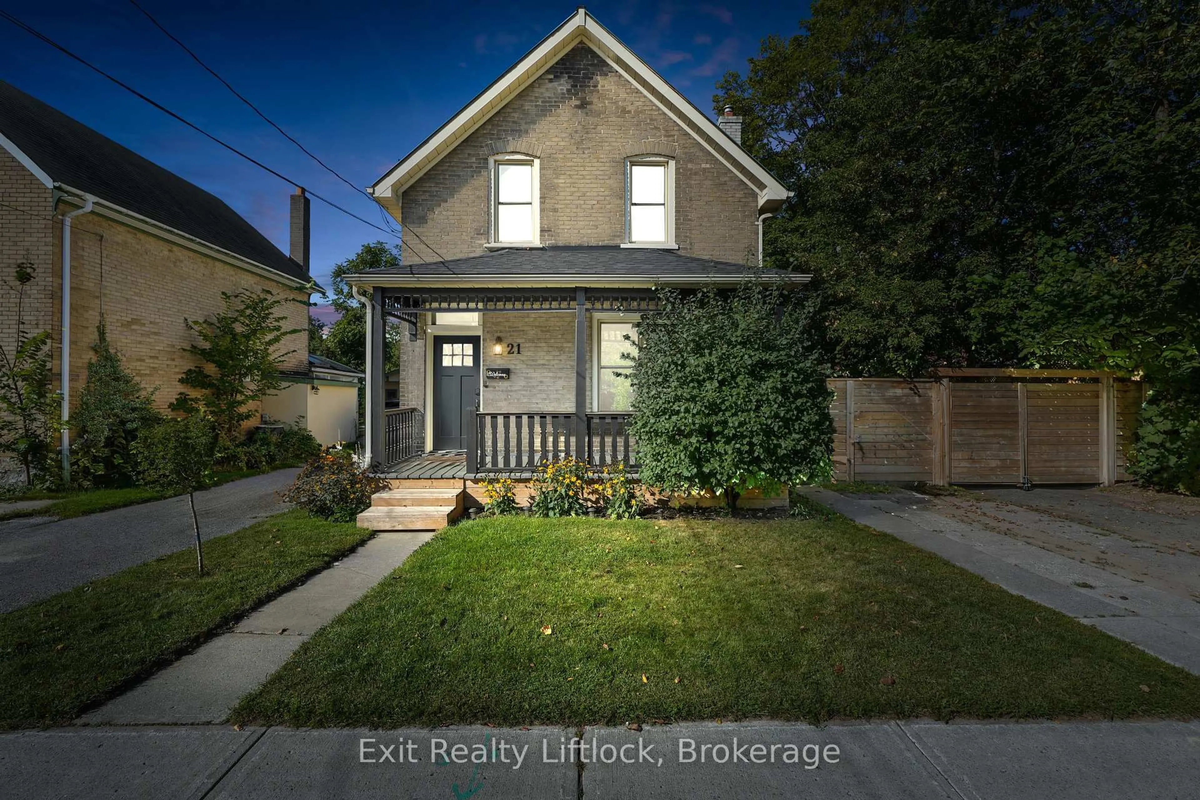 trreb/IMG-X13807952_c35c5d8c-eddf-46b3-a590-511d4ed215e7-l.jpg