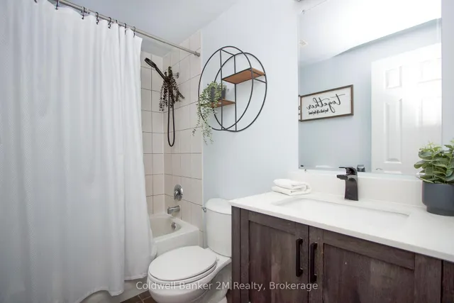 812 Burnham St, Cobourg 2