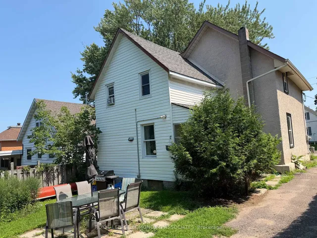 346 TRAFALGAR Rd, Pembroke 4