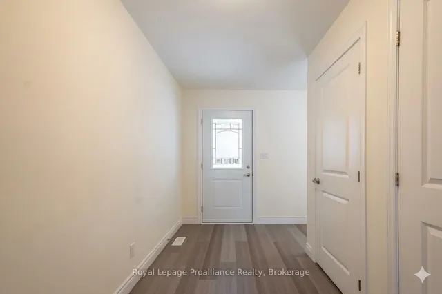 121 Farrington Cres, Prince Edward County 3