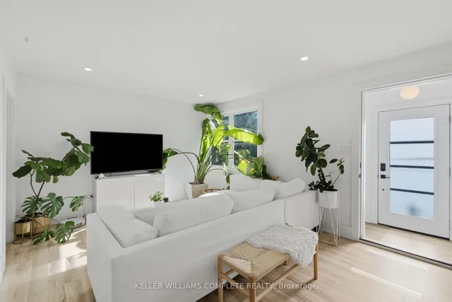 409 Ontario St, Grimsby 5