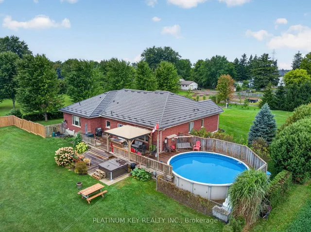 653 Peter St, Strathroy-Caradoc 5