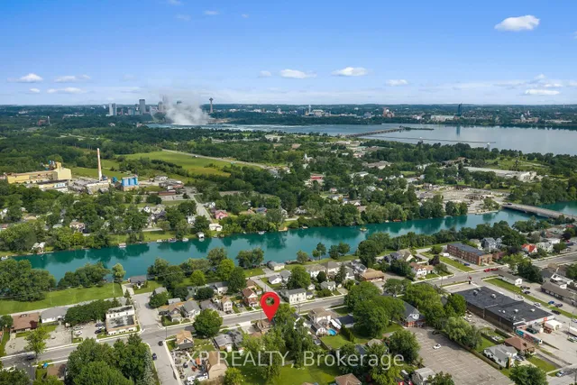 3938 Main St, Niagara Falls 4