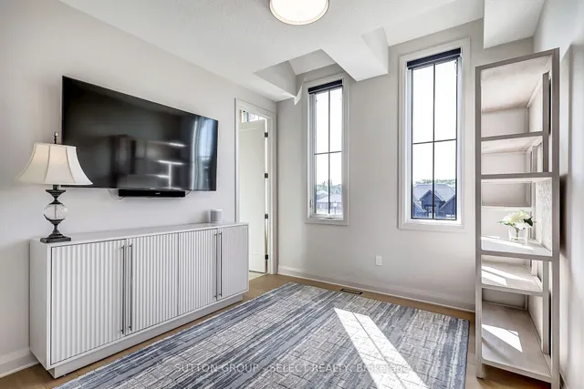 239 Foxborough Pl, Thames Centre 4