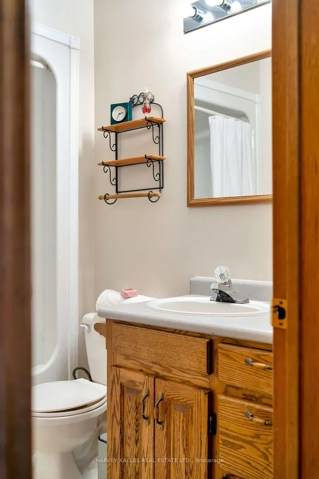 198 Welbanks Rd, Prince Edward County 5