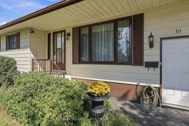 10 Emily St, Kawartha Lakes 3
