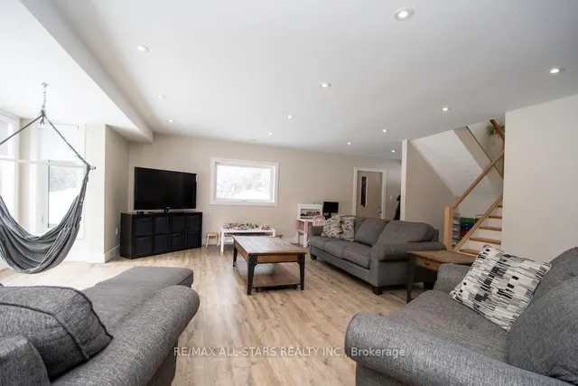 829 Peace Rd, Kawartha Lakes 4