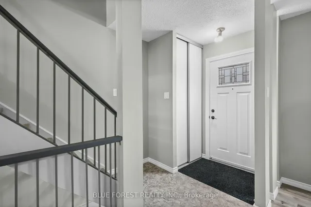 253 Taylor St #26, London East 3