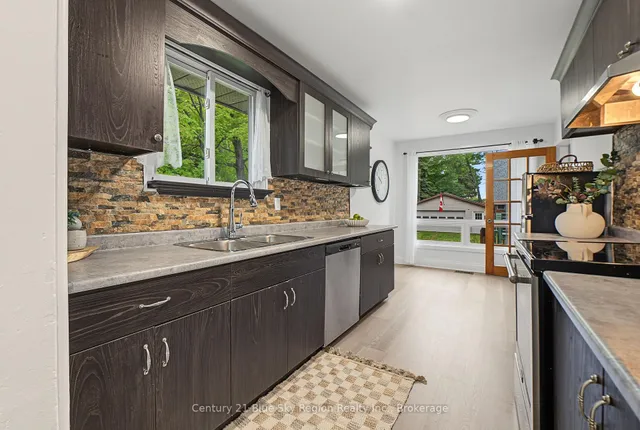 23 MARTIN St, North Bay 4