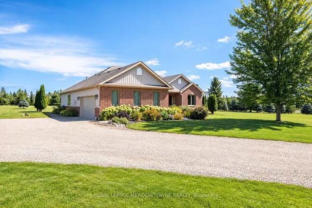 15 Mount Haven Cres, East Luther Grand Valley 3
