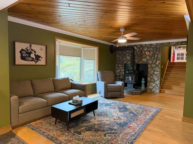 6455 Highway 11, Temagami 5