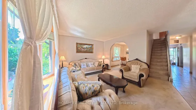 56 Scenic Wood Cres, Kitchener 5
