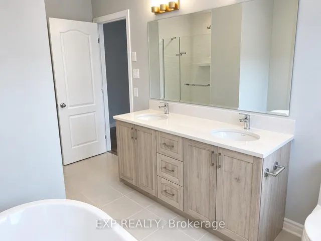 521 Sonmarg Cres, Ottawa 3