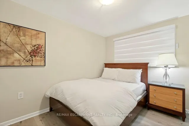 20 ST. CHARLES Dr, Thorold 5