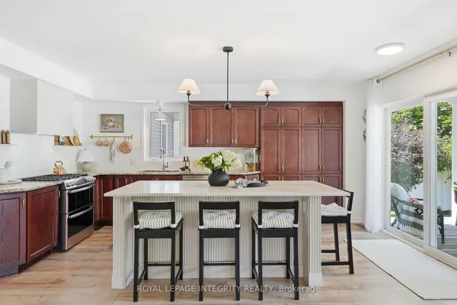 125 West Ridge Dr, Ottawa 2