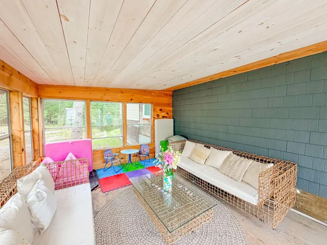 567 Anderson Rd, Kenora 2