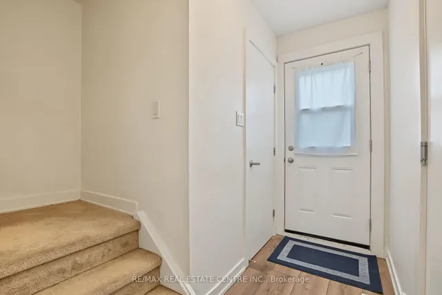 1444 Upper Ottawa St #32, Hamilton 3