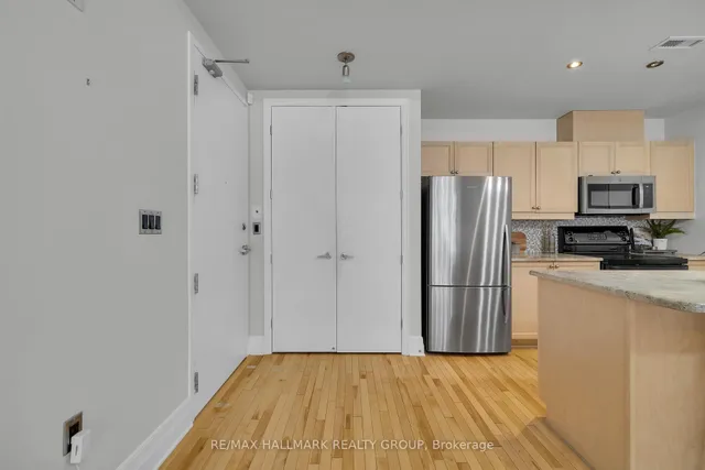 260 Besserer St #203, Ottawa 5