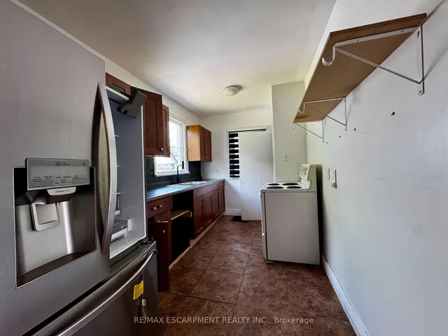 89 Lincoln Ave, St. Catharines 5