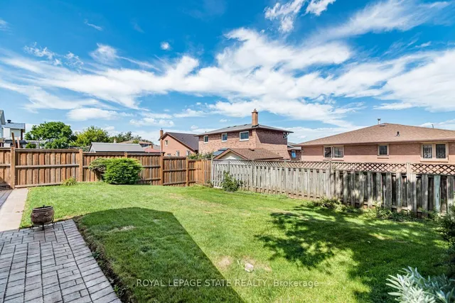 311 Hemlock Ave, Hamilton 4