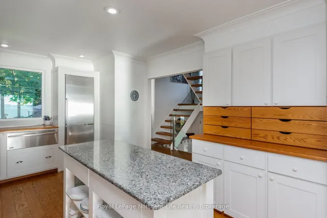 13 Shore Acres Blvd, North Bay 5